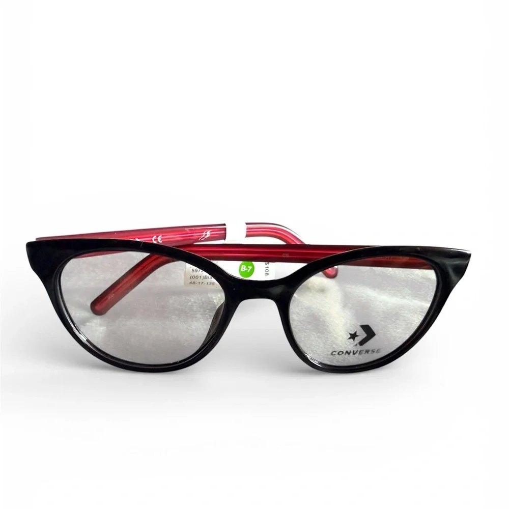 Converse Girls Readers Glasses in Black with Red Accent.  Size: 48-17-135